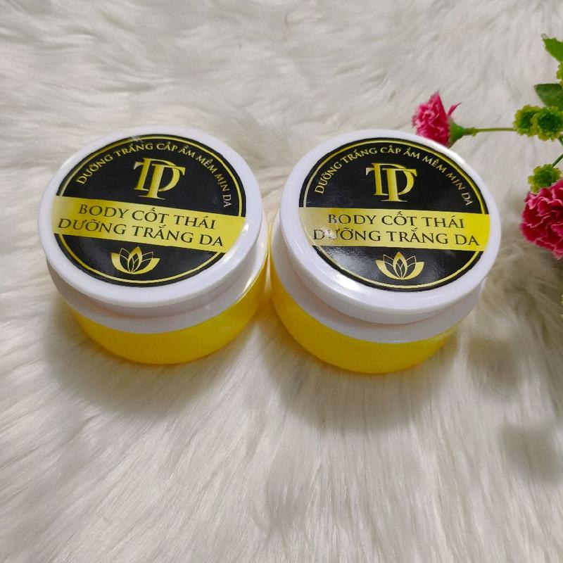 Kem body Dt-white dưỡng trắng da cốt thái dẻo .Combo 2 hộp  .