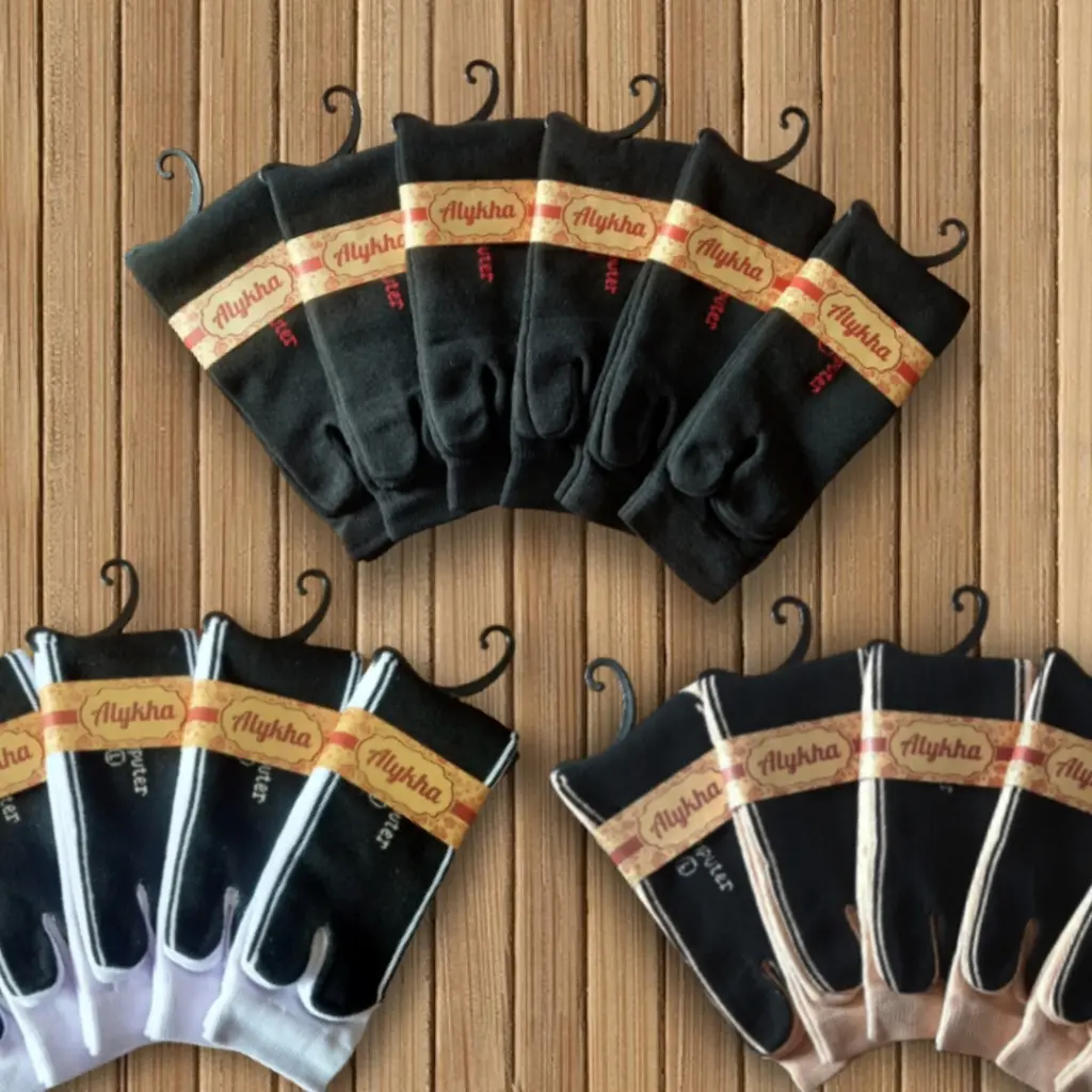 1 lusin kaos kaki jempol polos muslimah krem telapak hitam/hitam polos/putih polos bahan nylon ukuran L sebetis dewasa