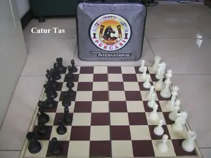 Catur Lipat Standar Percasi ukuran 50 cm - Papan Catur Percasi Kayu Bidak Plastik Free Tas