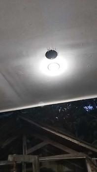 Product Review of Bohlam Emergency Hannochs Genius Lampu Emergency Hannochs Bohlam LED from M** H**f 1