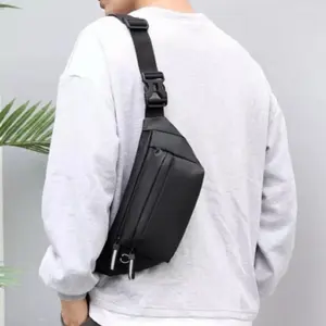 Waitsba Tas Pinggang Pria Tas Pria Model Terbaru dengan Desain Minimalis dan Fungsi Praktis
