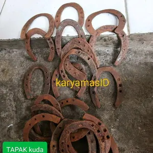 besi vintage tapal sepatu tapak sepatu kuda lepasan asli