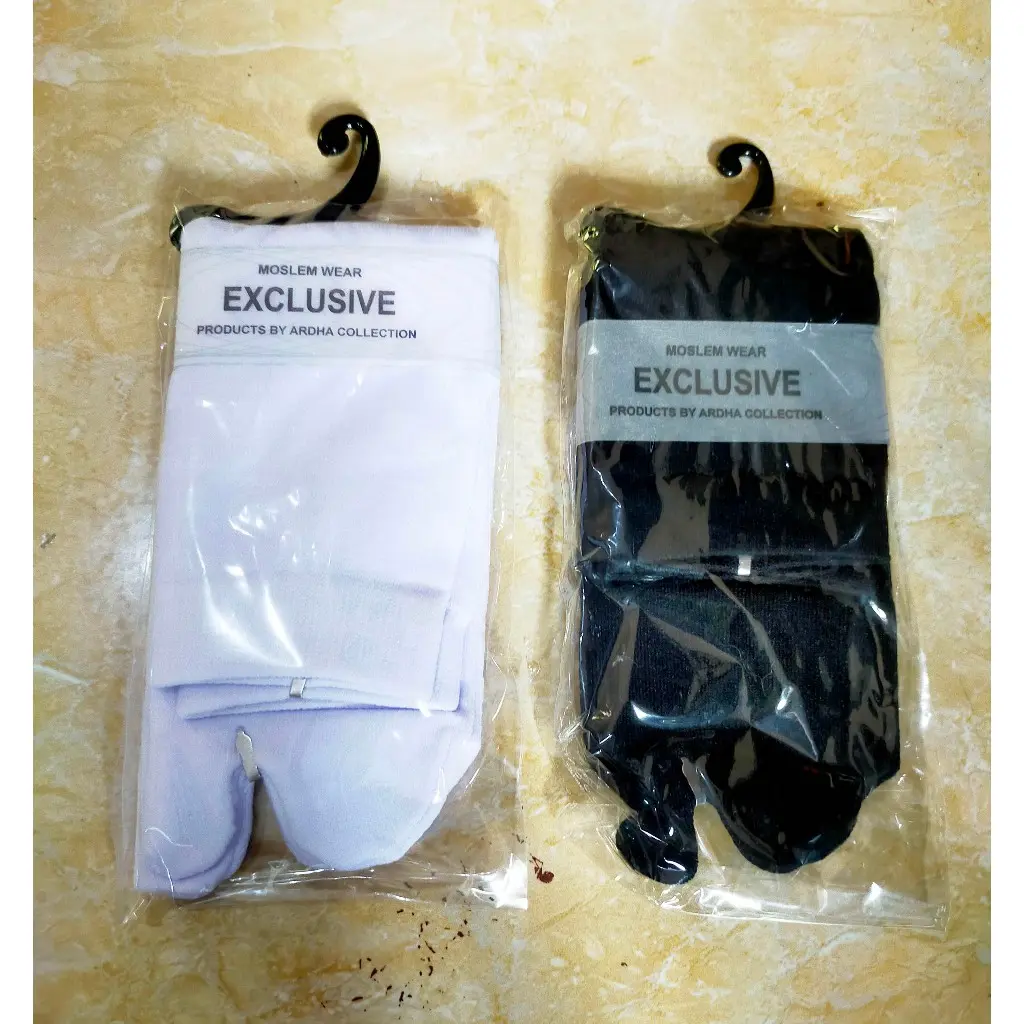 Kaos Kaki Wudhu Jempol Inovasi Praktis Digunakan Saat Ibadah Umroh Haji