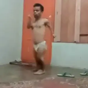 Alat Sulap Pisau Cutter Kebal aman di kulit cocok untuk atraksi dan Games magic worm