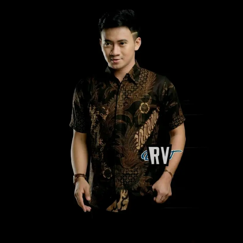 Baju Batik Lengan Pendek Pria Terbaru | Hem  Batik  Dewasa Motif Elegan Cowok Casual 5