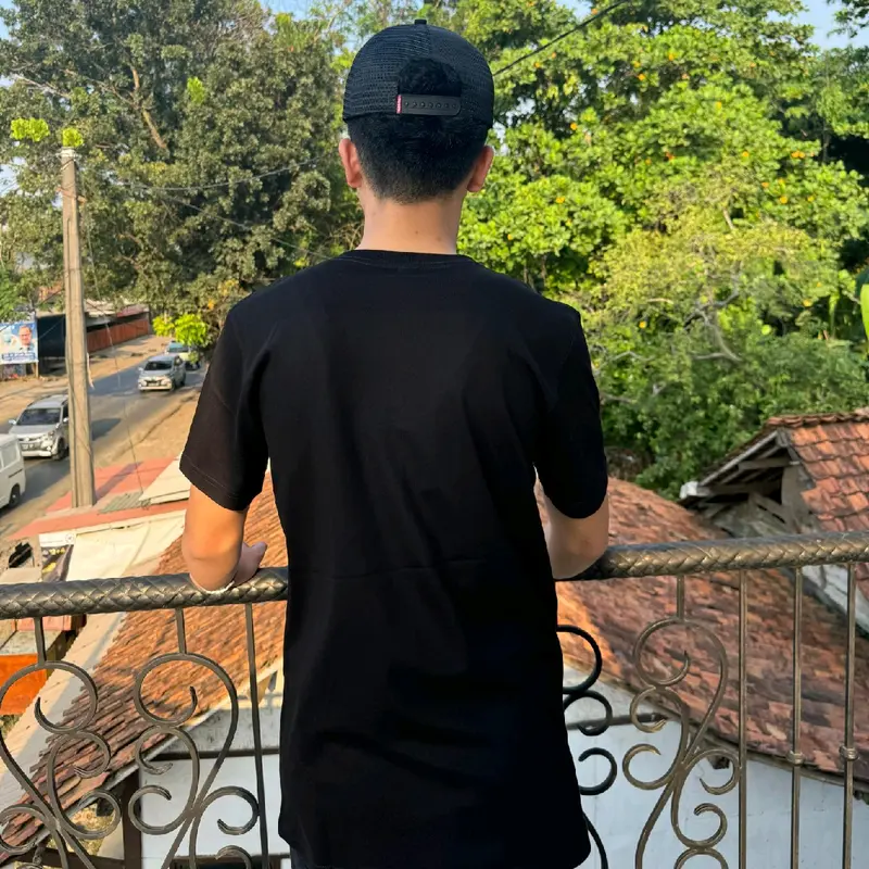 Kaos Omidoki Hitam Flowy T-shirt Katun Combed 24s Unisex Cowok Nyaman 3