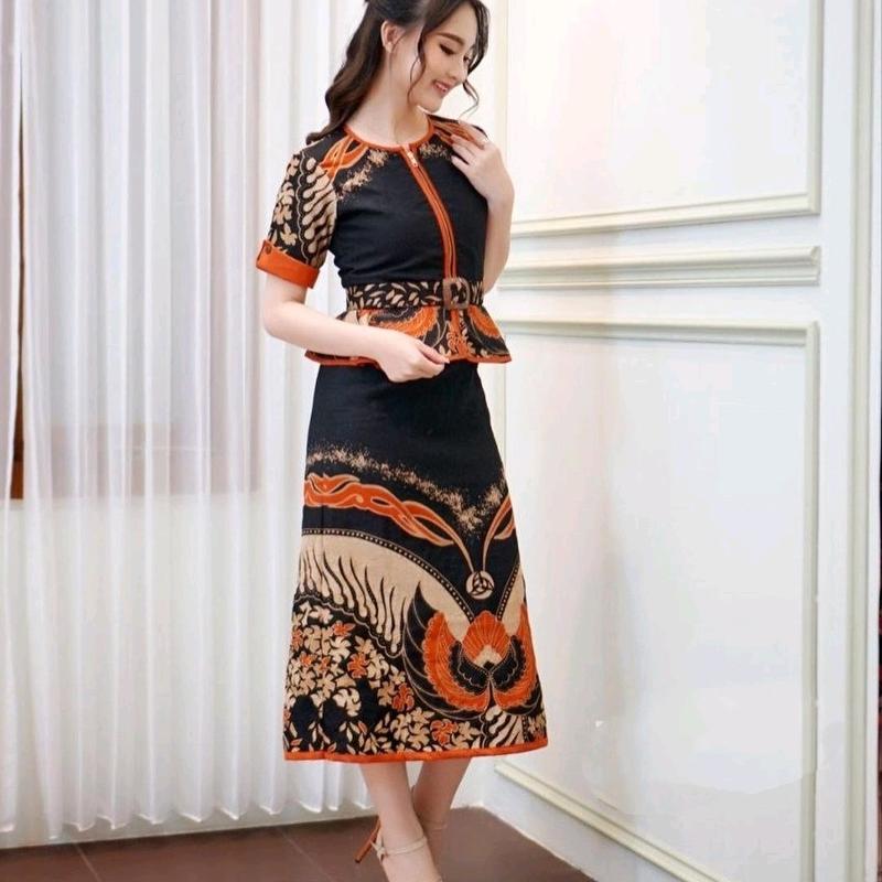 COUPLE SETELAN BLUS + ROK DAN KEMEJA BATIK PREMIUM. BAHAN KATUN. MOTIF SAMARTA 1
