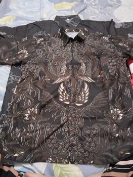 Product Review of FRONT CHOICE - TERBARU COUPLE SWEET BATIK COUPLE AYAH DAN ANAK LAKI LAKI - BATIK PRIA LENGAN PANJANG WARNA HITAM MOTIF SENTANI TERLARIS from I**🥀 0