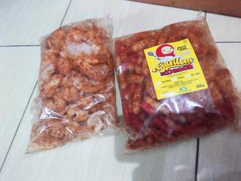 Product Review of Paket Gurilem & Kerupuk Mangkok Pedas isi 500 gram Food Snacks from g**a 0