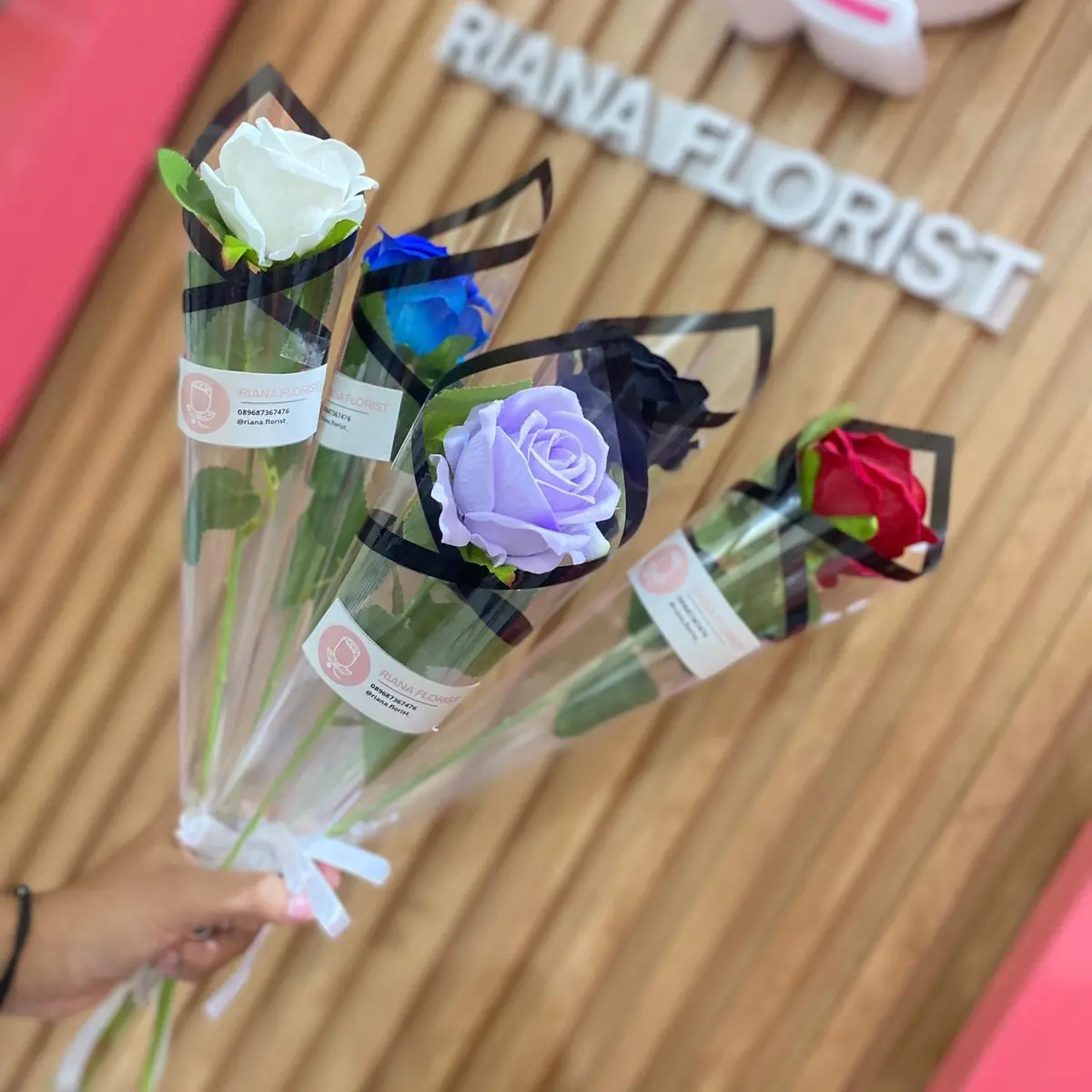 Single Rose || FLORIST TUBAN