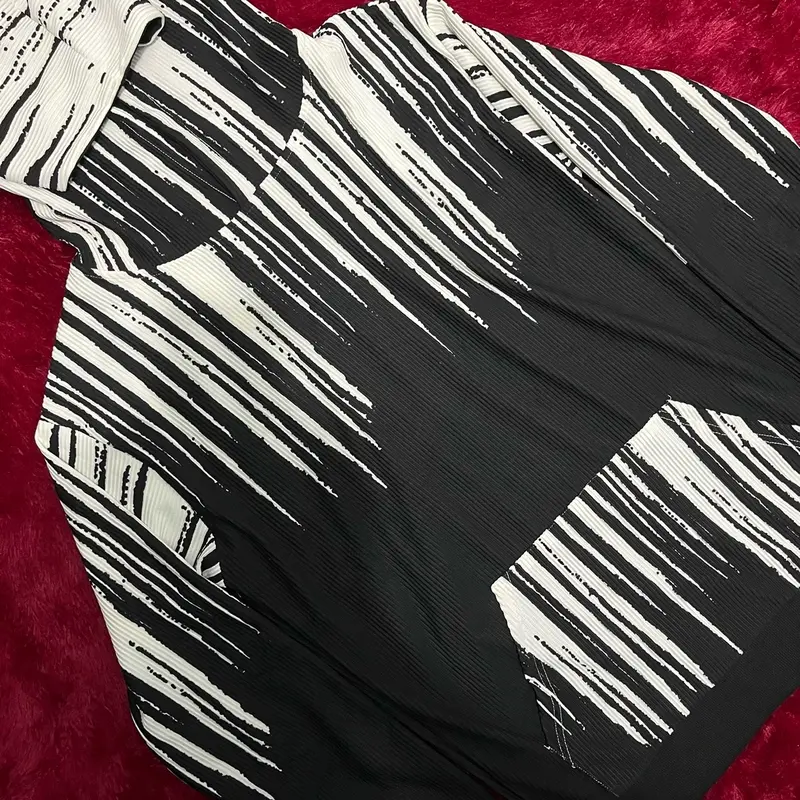 Rucas Tailor D’Rise Of Textured” Art Panting Hoodie and Short 1