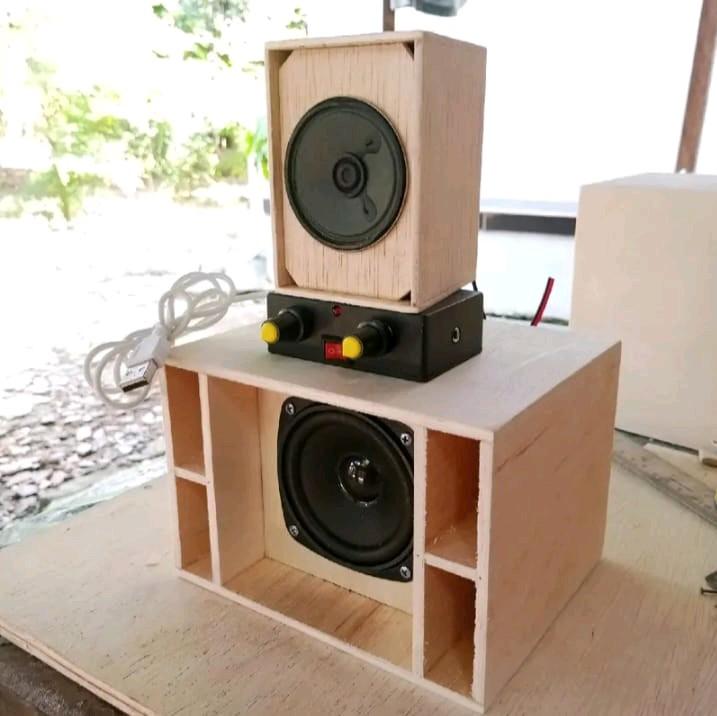 Speaker Miniatur Sound System Full Bass Berkualitas Bluetooth Wireless 4