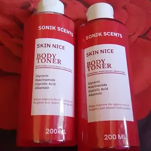 SONIK SCENTS SKIN NICE BODY TONER MERAH 200 ML Glycerin, Niacinamide, Glycolic Acid, allantoin