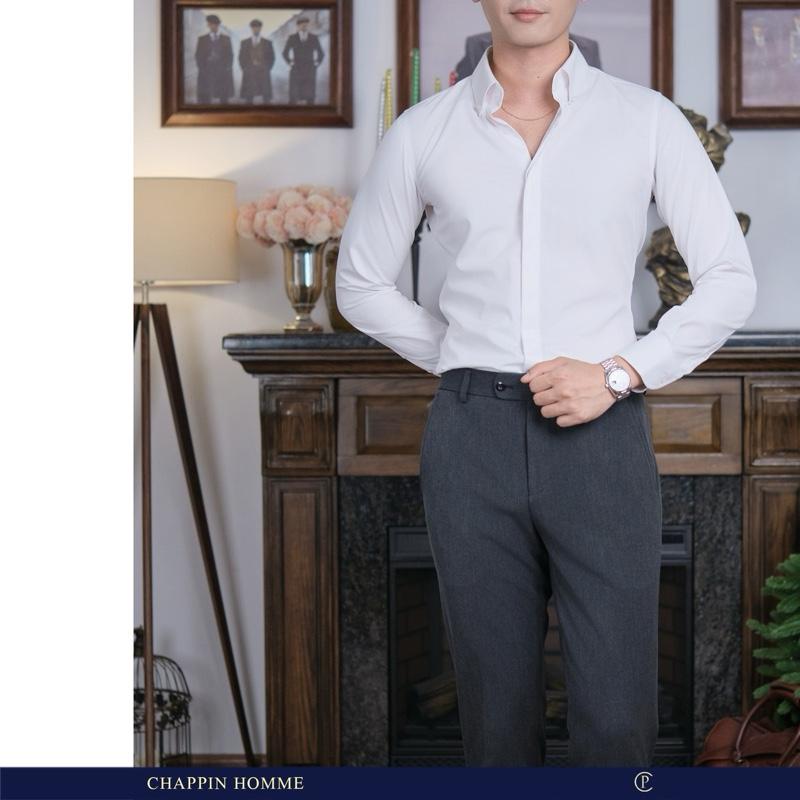 Áo Sơ mi Chappin 443 màu trắng dài tay truyền thống với phiên bản cổ vuông. Form regular fit chất liệu bamboo & cotton cao cấp thoáng mát thích hợp mặc trong nhiều dịp.