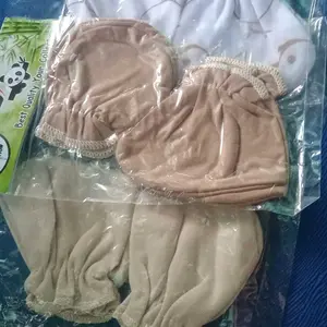 3 pasang sarung tangan 3 pasang sarung kaki motif