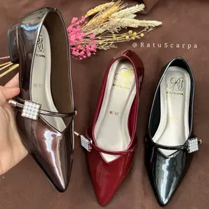 29. Sepatu glosy Ratu Scarpa Tumit 2,5cm. 4 warna size 36-41. anti slip anti licin
