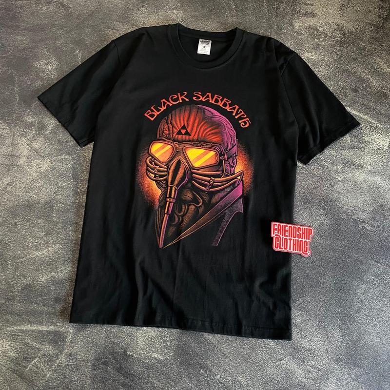 KAOS BAND BLACK SABBATH COTTON COMBED 24s PREMIUM FRIENDSHIP CLOTHING Baju Distro Pria T-Shirt Hitam Dewasa Sablon 0