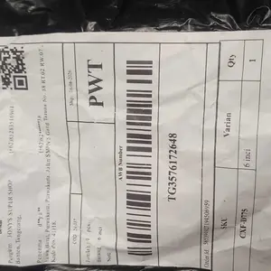 Kikir berbentuk belah ketupat untuk mengasah logam; kikir segitiga bergerigi khusus untuk pertukangan kayu; kikir baja segitiga untuk merapikan tepi