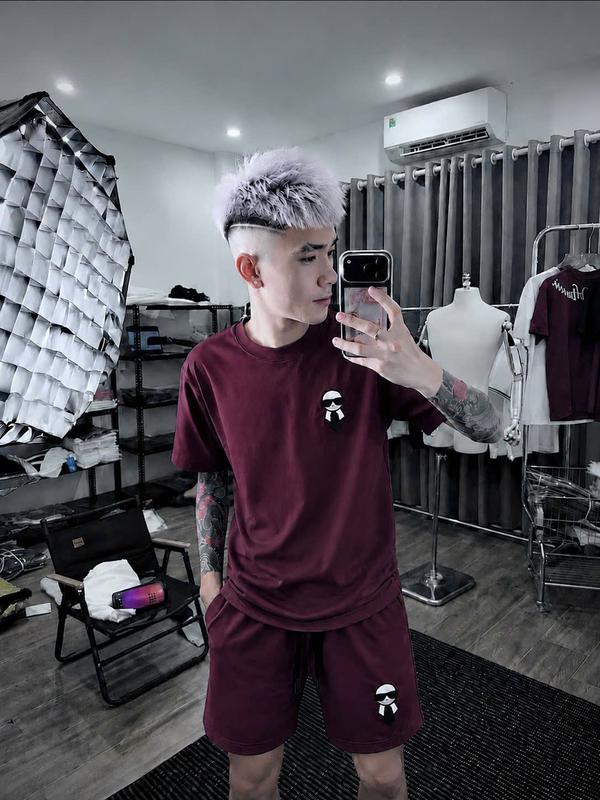 Bộ Quần Áo Cộc Tay Nam/Nữ phối rằn ri hydr đỏ mận form dáng Unisex