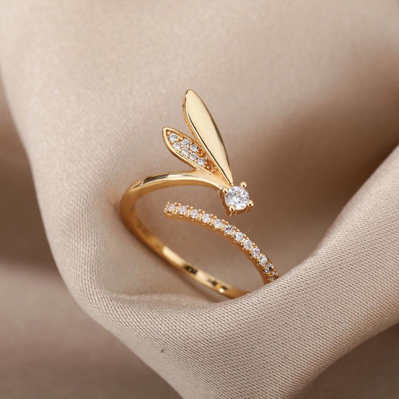 Product Introduction of New Micro Inlaid Zircon Open Ring Female Niche Design Light Luxury Ins High Sense All-Matching Index Finger Ring 7