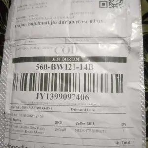 Kalung Emas Liontin Giok Putih dengan Ornamen Emas Mewah