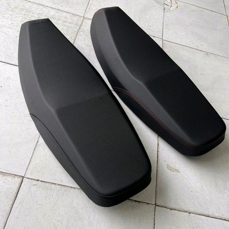 Yên Dream 2 Tầng bọc da chỉ đen, chỉ đỏ. Phụ Kiện Phụ Tùng.