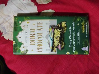 Product Review of DUBAI VERSI RAMADHAN LEBARAN IDUL FITRI crispy pistachio coklat kunafe chocolate bar dubai halal from V**l 0