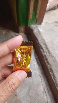 Product Review of Dking coklat almond isi 4 toples ( COD )  kacang almond utuh lapis coklat from S**i k**k 0
