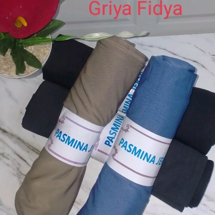 Hijab Pashmina / Hijab Pashmina Bahan Jersey / Hijab Pashmina Premium