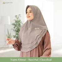 Gambar ALYAHIJAB - Najma Khimar | Tersedia PAD, SOFTPAD, NONPAD | Khimar Instan Bahan Babydoll 2 layer - Chocolate , Hard Pad dari ALYAHIJABBYNAJA_NEW Kab. Demak 1 Tokopedia