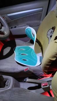 Product Review of R&P [READY] Kursi Penyangga Portabel Penopang Punggung Chair Kursi Plastik Sandaran Kursi Postur Portable from S**p 1
