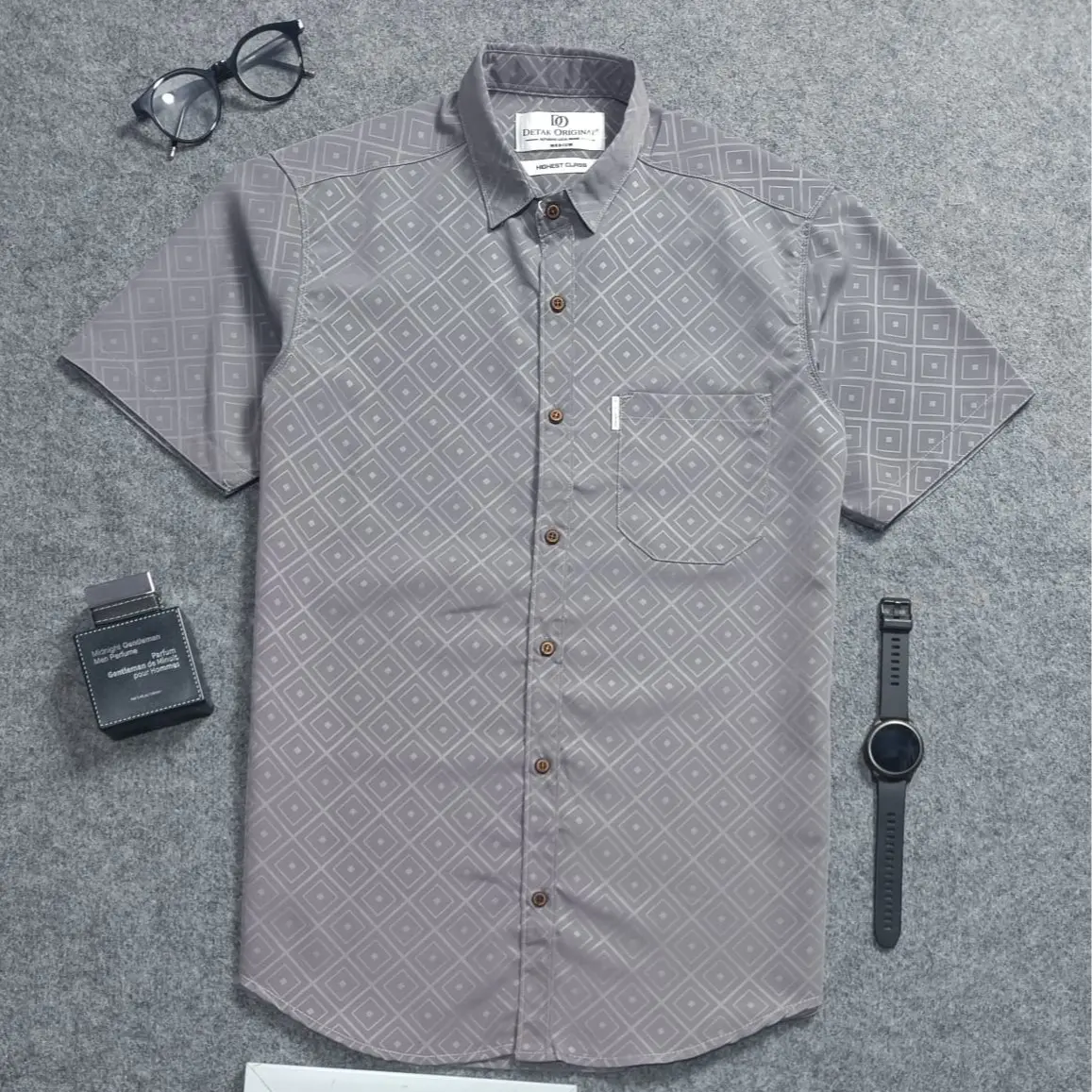 Kemeja Embos Sultan Lengan Pendek Pria Casual Slim-fit