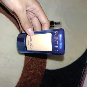 【New】SKINTIFIC 2pcs Makeup Skintint + Glowing Serum Spray 50ml Glowing Seharian, Gak Takut Kusam! |  Skin Tint: Meratakan warna kulit & bikin cerah natural , Glowing Serum Spray: Melembapkan