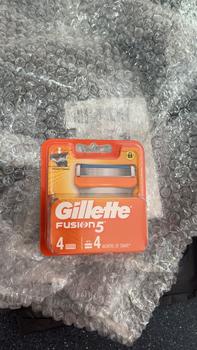 Product Review of Gillette Fusion5 Razor Cartridges 4s from R**🤍 1