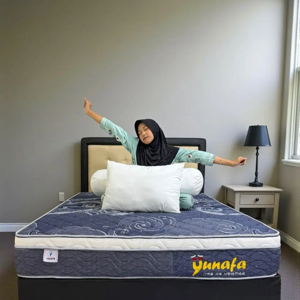 Biru Putih Kombinasi