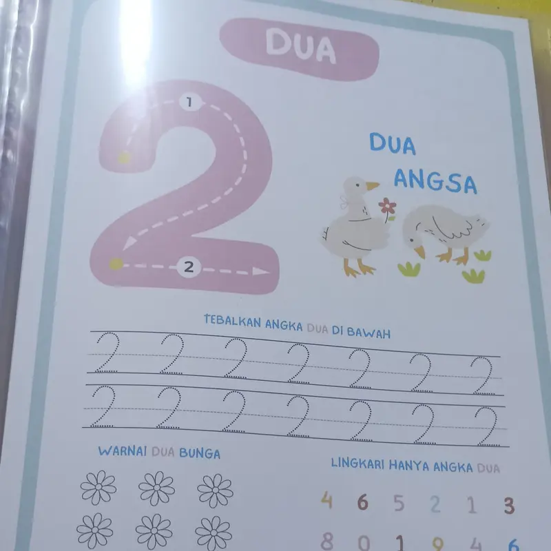 Buku Belajar Anak Menulis Huruf dan Angka umur 3 tahun, Buku Belajar Anak Menulis Alfabet, Worksheet Anak 2 Tahun Pertamaku, Buku Edukasi Anak 4 tahun TK PAUD Bisa Dihapus Wipe And Clean Activity 6