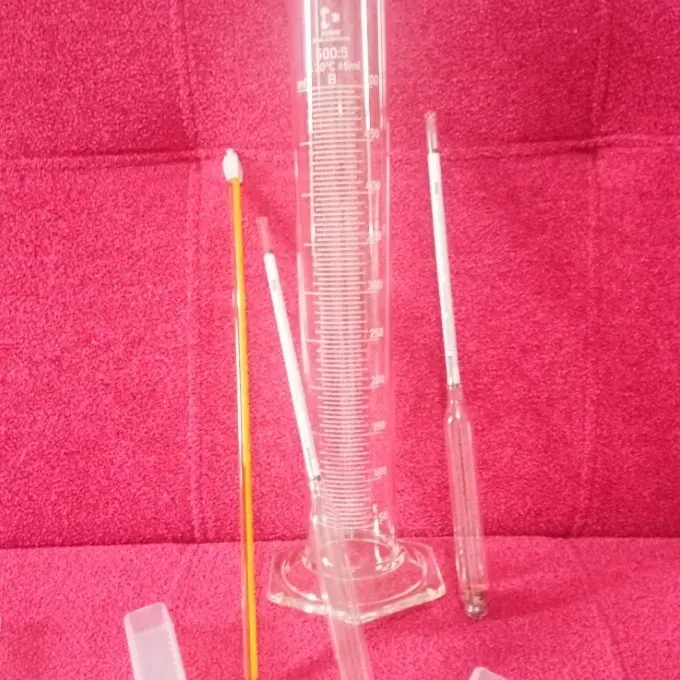 Set 4 Hydrometer Bensin Solar, Thermometer dan Gelar Ukur Duran 500 ml 4