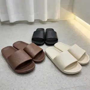 Sandal EVA Berkualitas Tinggi Cocok Untuk Penggunaan Di Dalam Dan Luar Ruangan Unisex Serbaguna Anti Selip Sandal Dalam Ruangan Wanita Sandal Luar Ruangan Pria Ukuran 36-44 Tersedia Tiga Warna Shoes