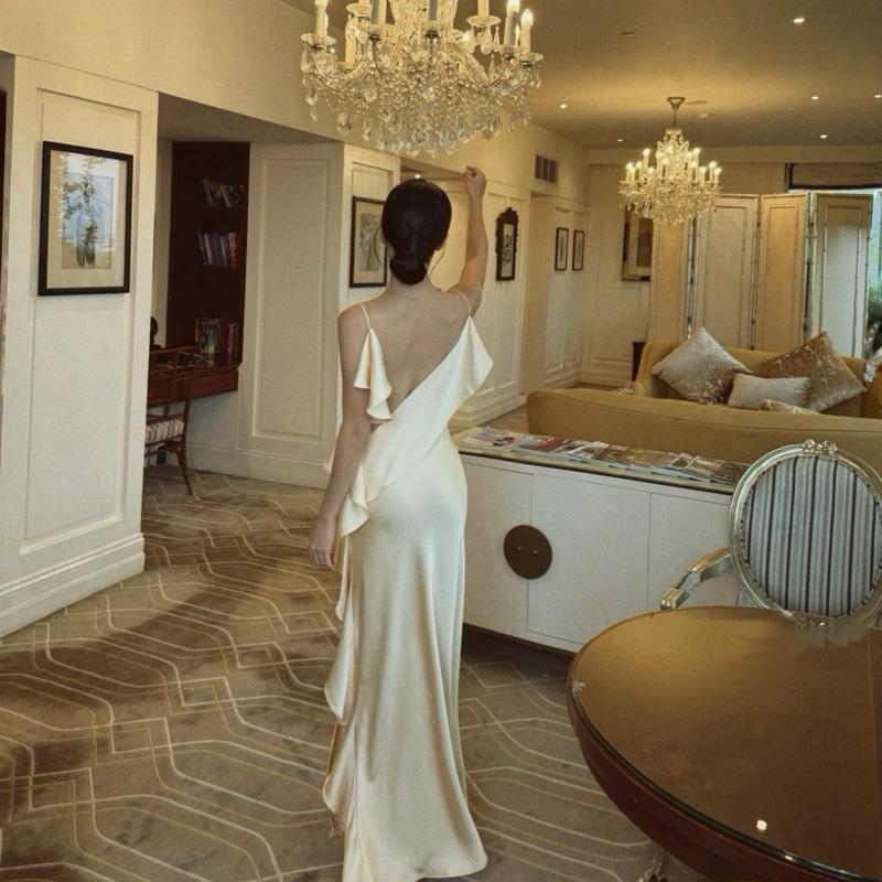 Đầm Lụa Nhún Bèo Hở Lưng Ava Dress - Thiết Kế Sang Trọng Chất Lụa Tô Châu