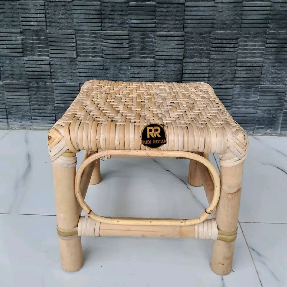 Rudi Rotan Bangku Rotan Jongkok untuk Dapur dan Mencuci dengan Desain Natural dan Fungsi Multifungsi