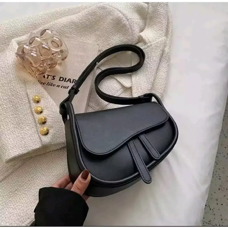 Tas Selempang Wanita Bella Korean Style/Slingbag Elegan Trendy 2023/Tas Bahu/Soulderbag Kulit Sintetis 1