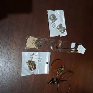 [Xmuxi] Anting Klasik dengan Motif Logam dan Manik Air Mata Amber Teringkat Z240