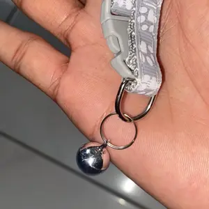 KALUNG KUCING Lonceng Hewan Peliharaan Tali Leher Anjing Kecil Lonceng Pet Collar Dog Set Kitten Adjustable Motif Tapak Kaki Murah Import