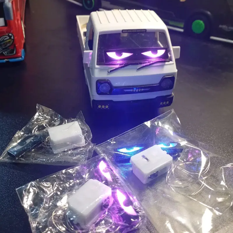 Strobo mata bus miniatur plastik 8