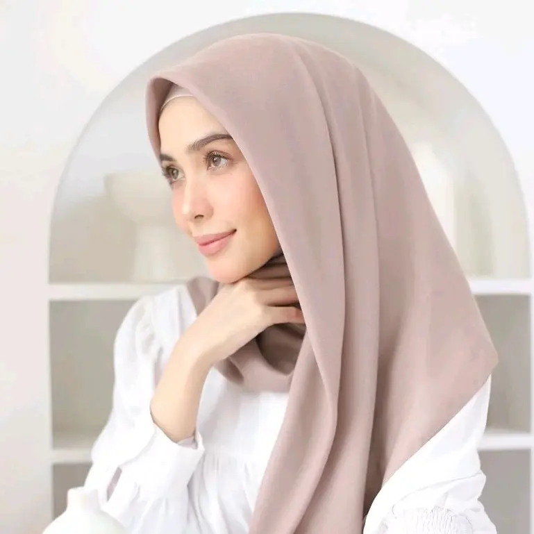 SEGI EMPAT PARIS PEMIUM / CATTON VOAL 110X110 ORIGINAL Katun //SEGI EMPAT KEKINIAN// HIJAB TERLARIS//SEGI EMPAT TERMURAH// Lembut Nyaman Bisnis Pernikahan Santai Muslim Square kerudung segitiga Mesin Dicuci Grey Hanya Boleh Dicuci Dengan Tangan Transparen 4