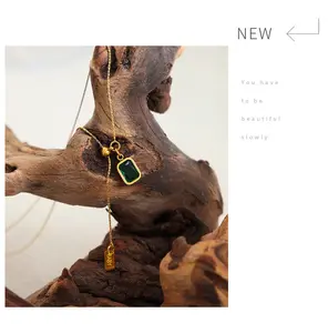 Kalung Titanium Lapis Emas/ Kalung Esmeralda/ Kalung Batu Hijau