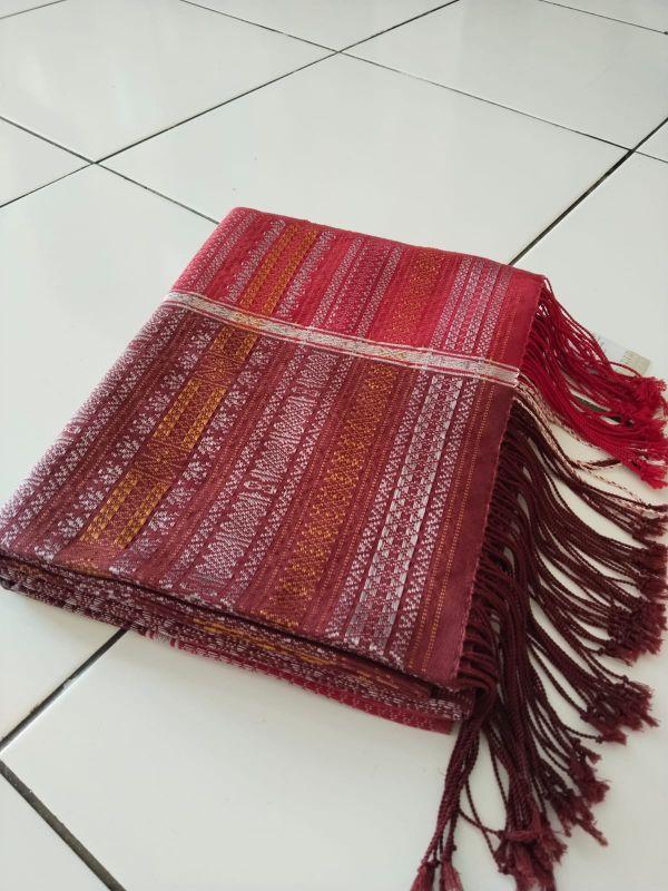 Songket Tumtuman tanpa sambung by Hutagaol Songket Songket Tumtuman tanpa sambung by Hutagaol Songket