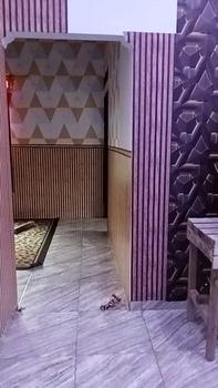 Product Review of PROMO TERBATAS BELI 3 Roll DIKIRIM 4Roll,   wallpaper sticker dinding MOTIF PUTIH SALUR BUNGA HIJAU  buat ruang tamu Bahan kertas PVC anti ciptaan air from A**h 0