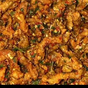 USUS KRISPI PEDAS DAUN JERUK KEMASAN 250GRAM Food Snacks Kripik Crispy