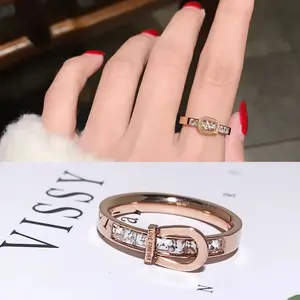 Cincin Titanium Rose Gold / Gold Desain Sabuk - Cincin Titanium Model Gesper Sabuk (Buckle) Permata Anti Karat